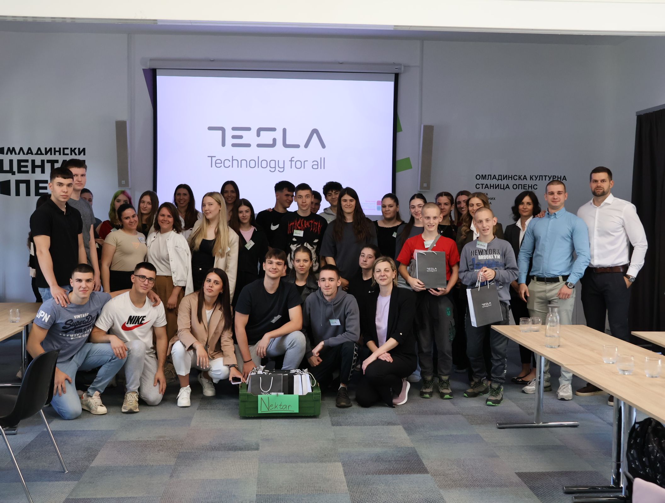 Young People in a Digital World: First “Brand on Social Media” Workshop Held in Novi Sad image